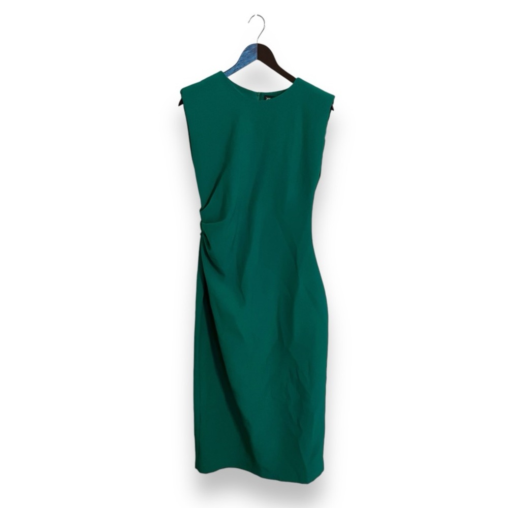 Zara Green Side Ruched Structured Shoulder Sleeveless Midi Dress